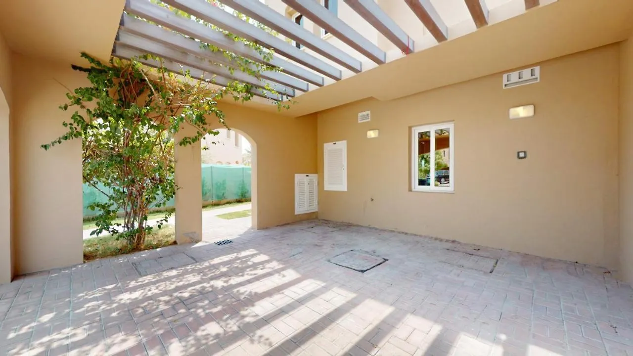 Bella Casa Serena - Serene Four Bedroom Villa Dubai