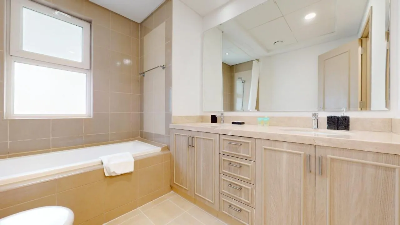 Bella Casa Serena - Serene Four Bedroom Villa Dubai 0*,